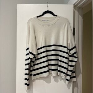 Abercrombie & Fitch Sweater
